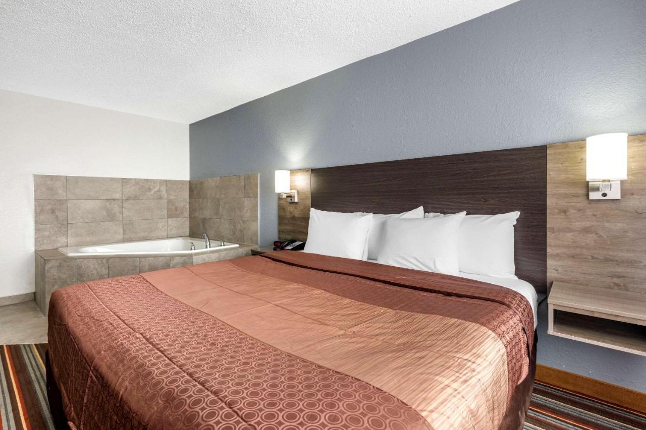 Quality Inn & Suites Sulphur Springs Zewnętrze zdjęcie